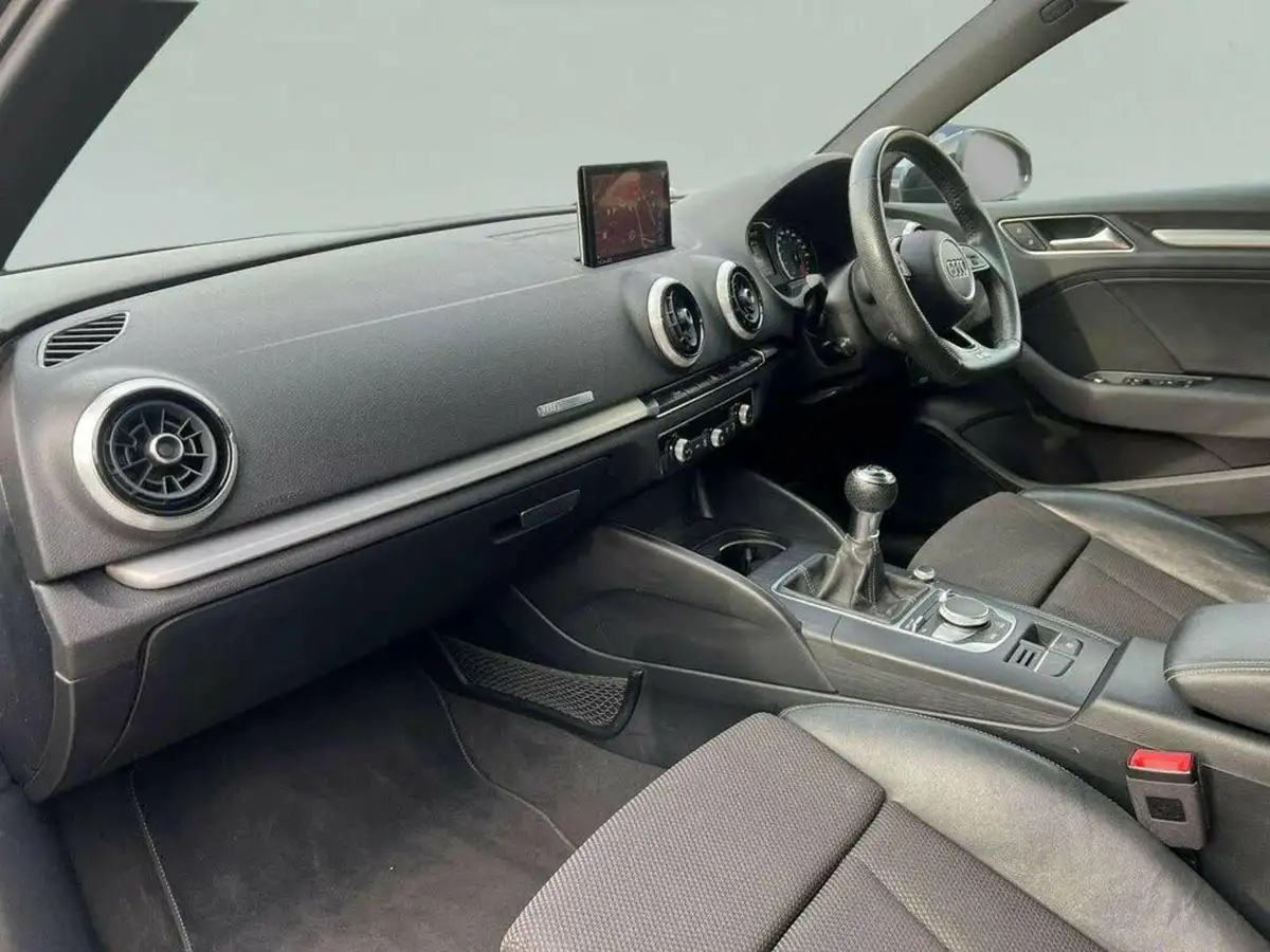 2017-audi-a3-20-tdi-black-edition-150ps-ss-saloon-4d-big-16