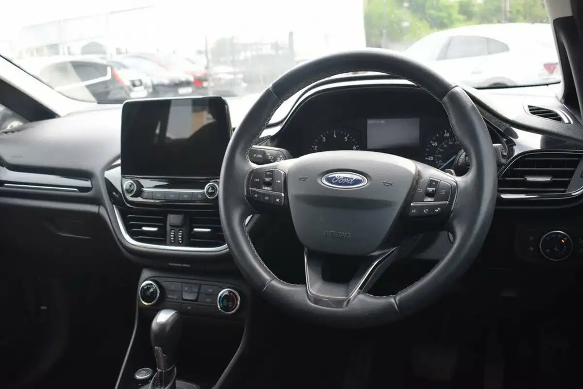 2018-ford-fiesta-10t-zetec-5d-auto-big-2
