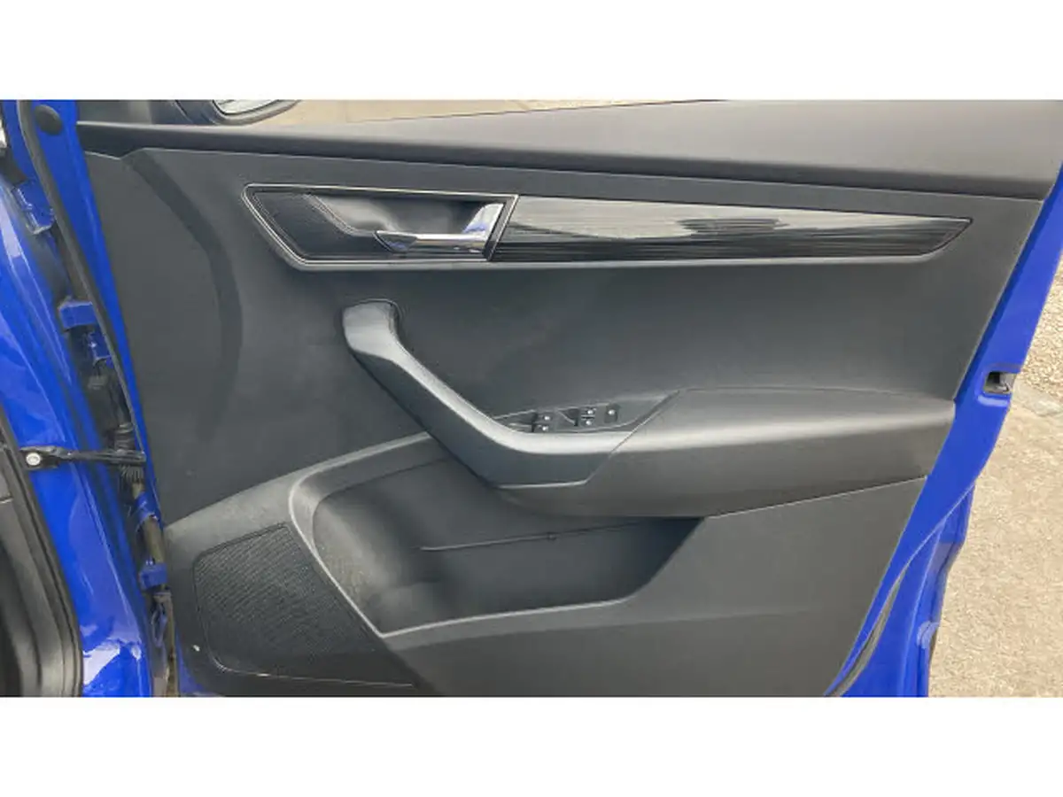2022-skoda-karoq-15-tsi-se-l-big-18