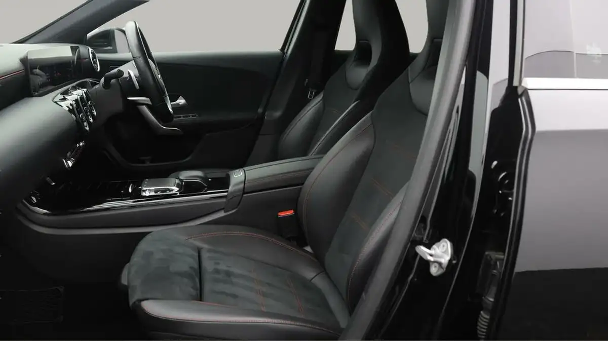 2019-mercedes-benz-a-class-13-a200-amg-line-executive-hatchback-5d-7g-dct-big-13