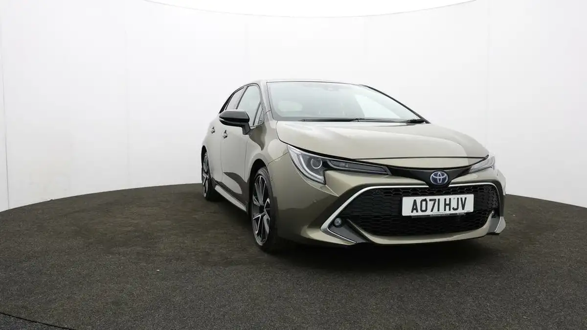 2022-toyota-corolla-18-vvt-i-excel-120bhp-trk-hatchback-big-48