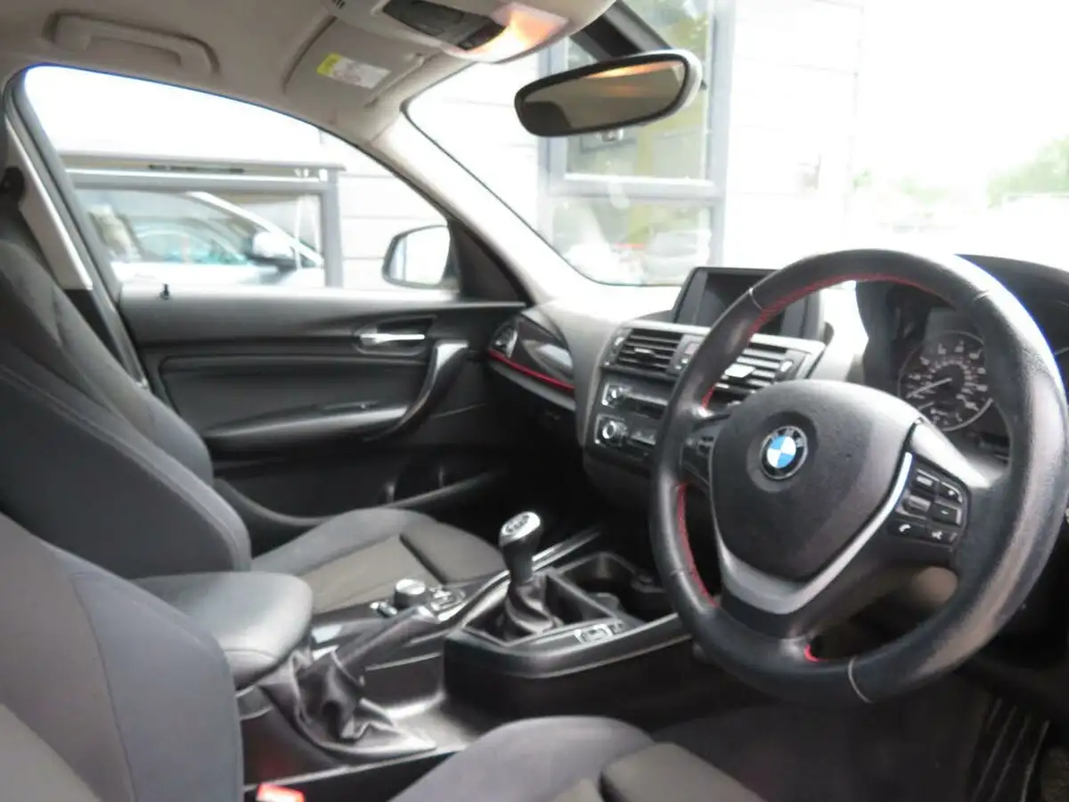 2014-bmw-1-series-20td-116d-sport-116bhp-ss-sports-hatch-5d-big-8
