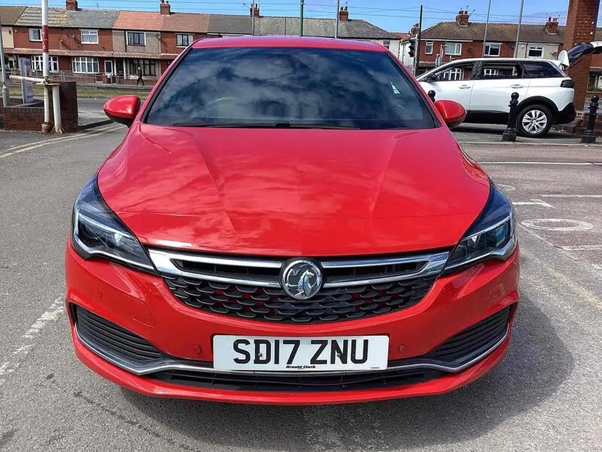 2017-vauxhall-astra-14i-16v-turbo-sri-vx-line-big-10