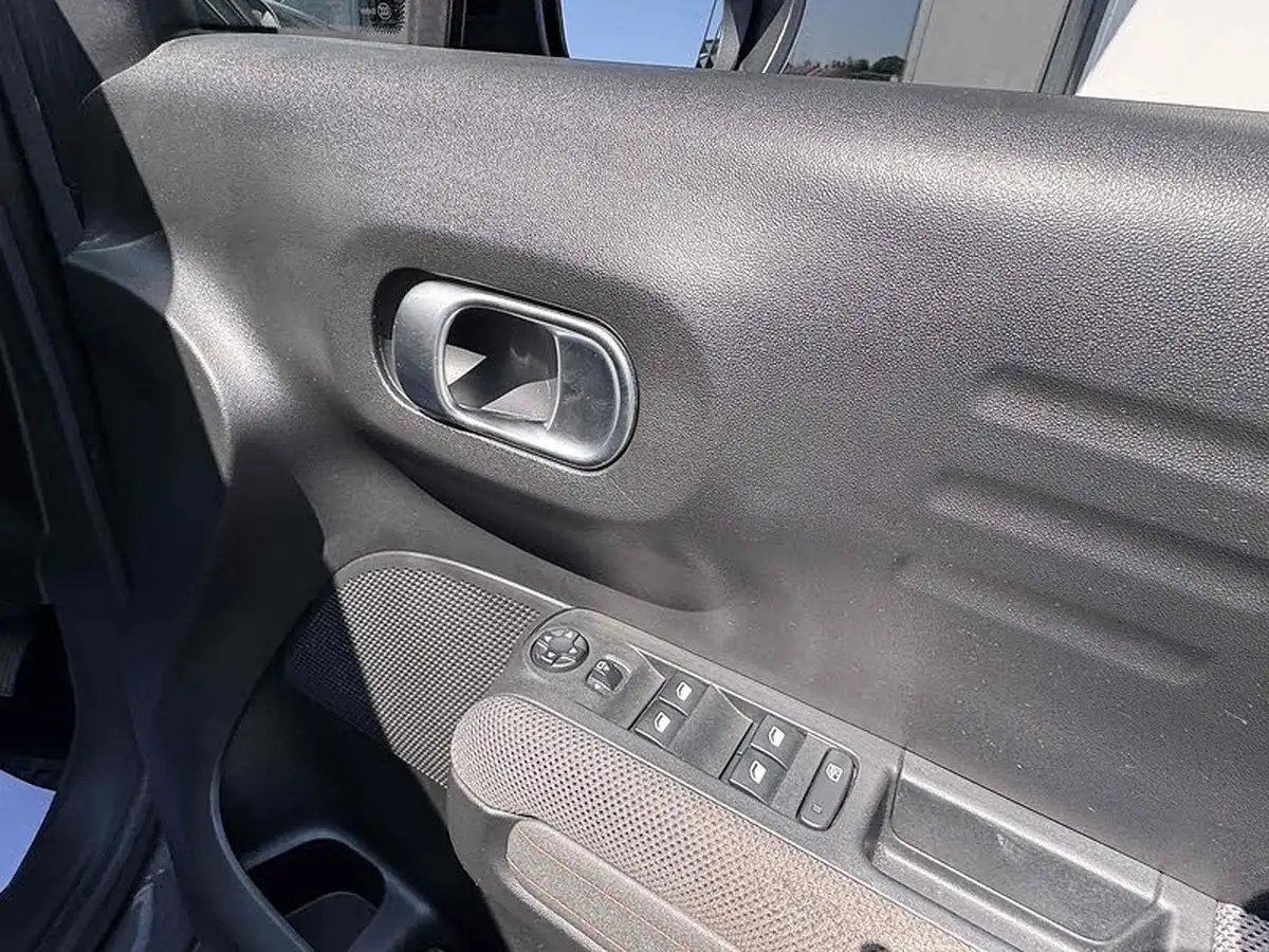 2021-citroen-c3-aircross-12-puretech-shine-plus-110ps-big-22