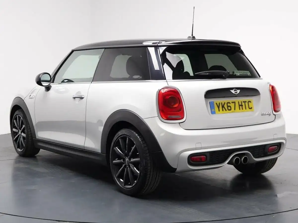 2018-mini-cooper-20-cooper-s-ss-hatchback-3d-big-8