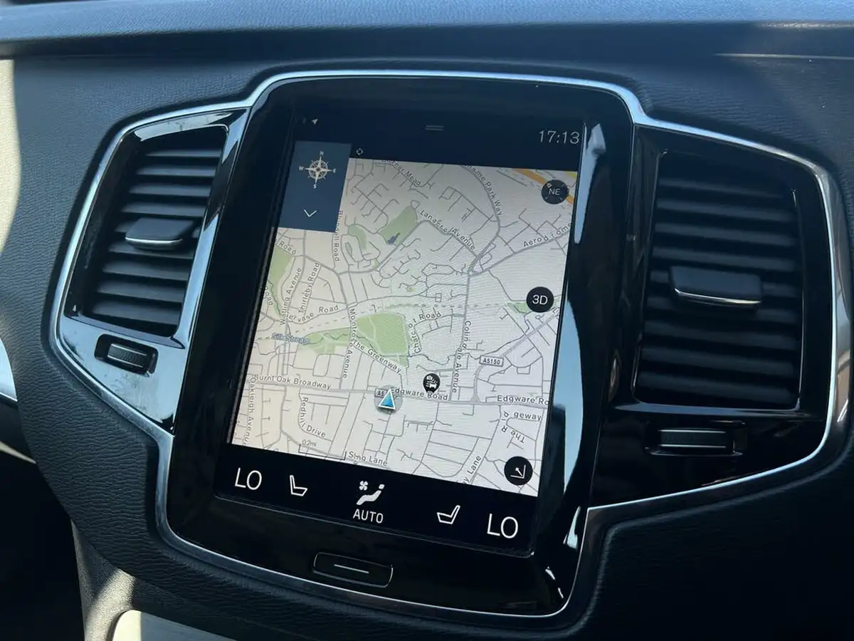 2017-volvo-xc90-20-t8-momentum-momentum-hybrid-auto-big-44