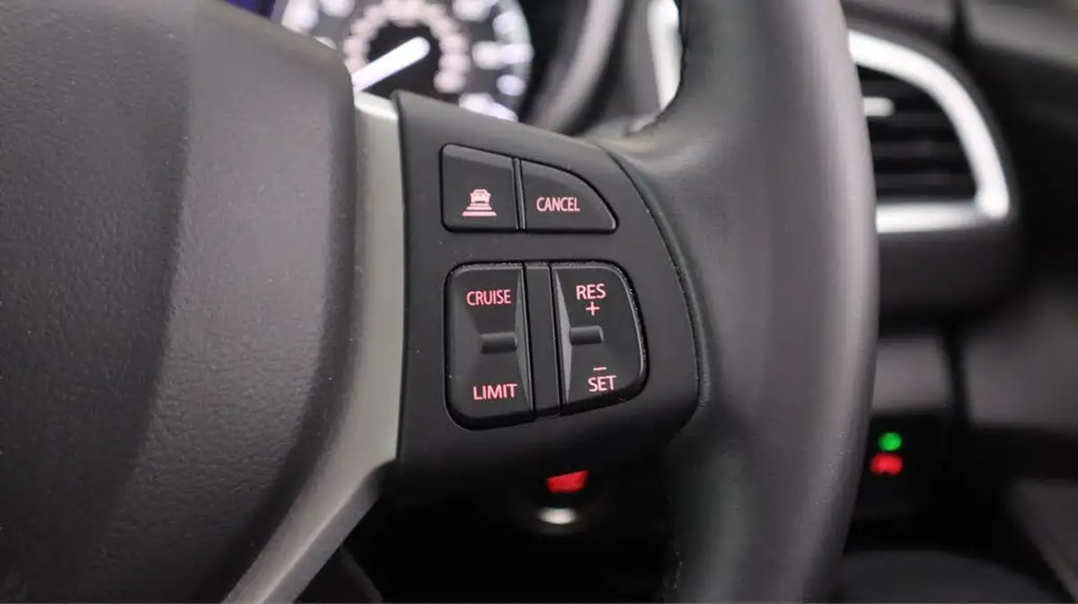 2022-suzuki-s-cross-14-boosterjet-motion-big-23