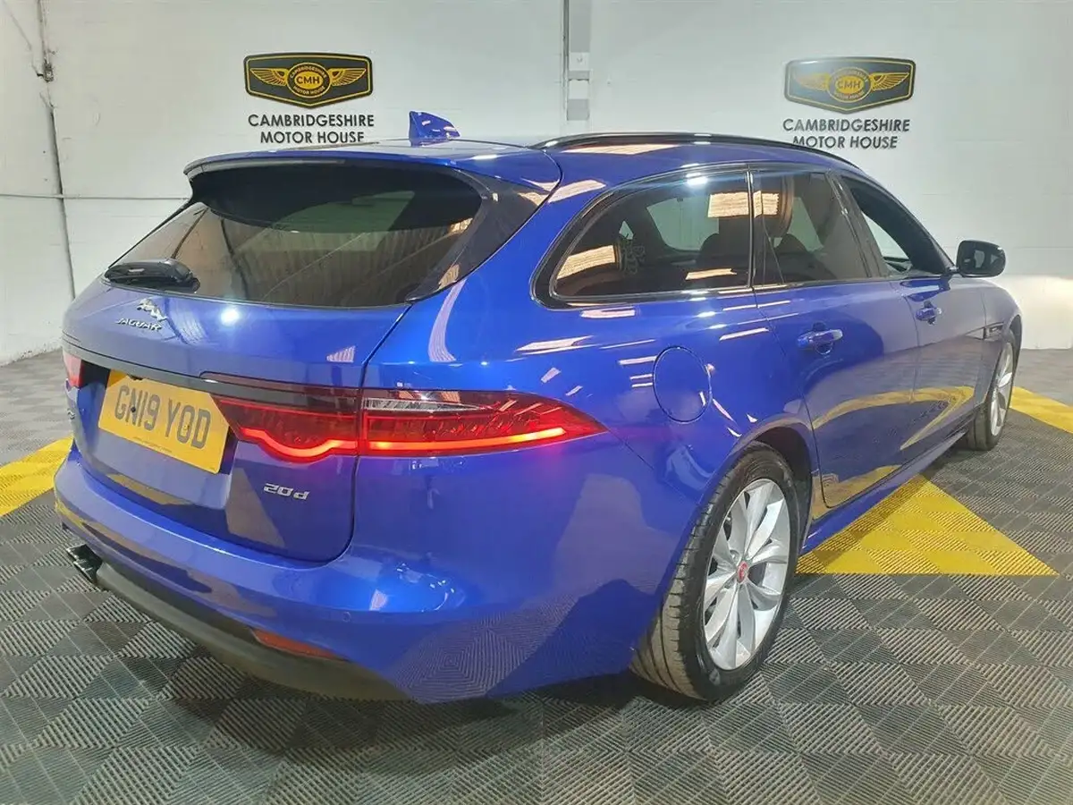 2019-jaguar-xf-20td-r-sport-180ps-ss-sportbrake-5d-auto-big-4