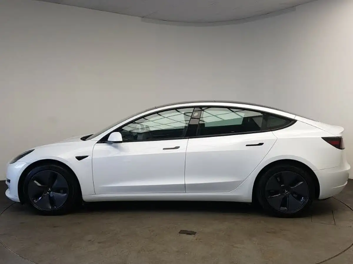 2021-tesla-model-3-e-long-range-4x4-big-3