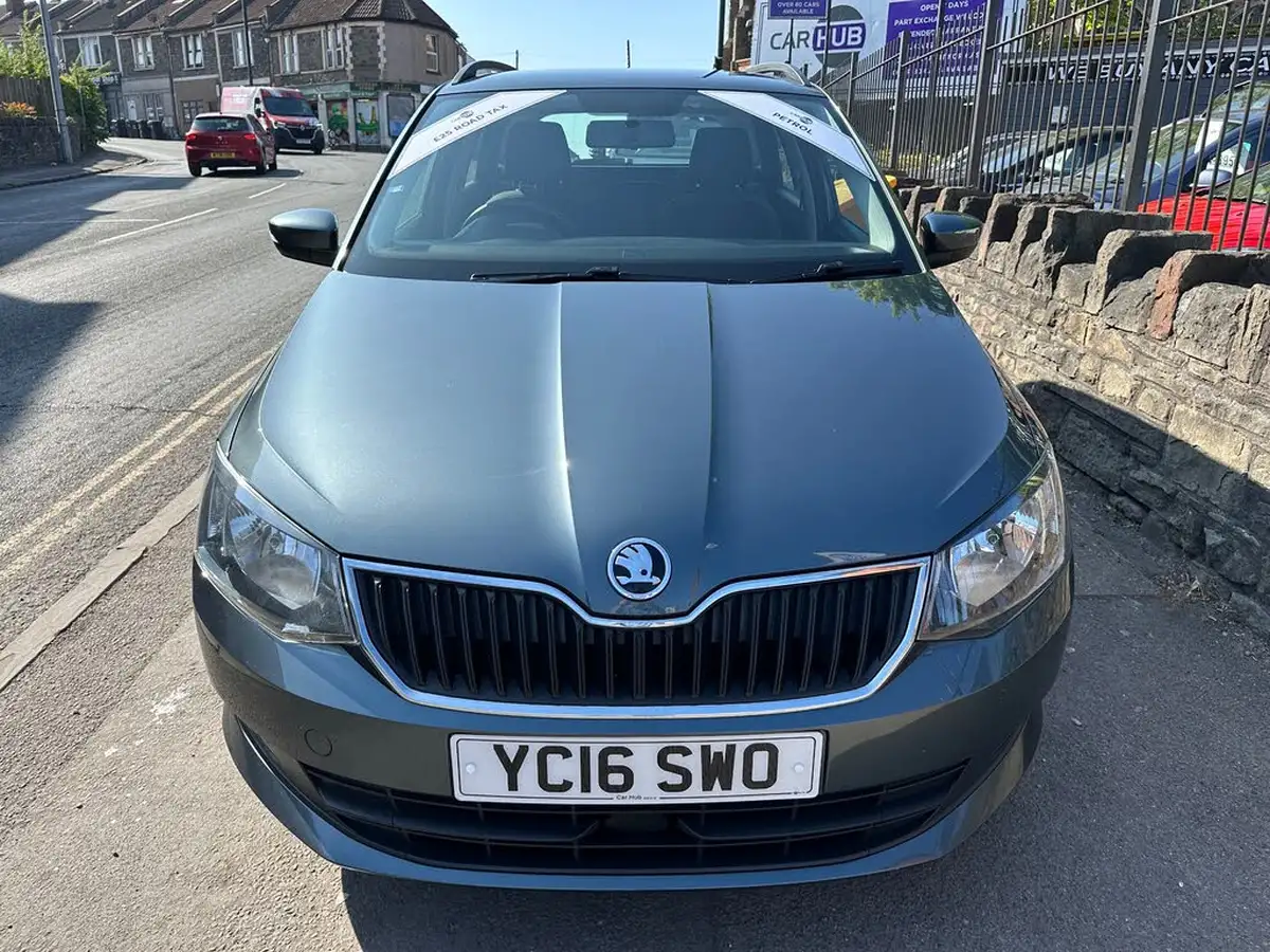 2016-skoda-fabia-12-tsi-se-109ps-estate-big-1
