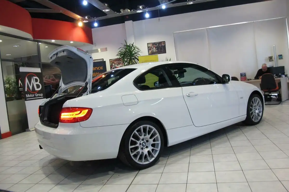 2011-bmw-3-series-20-320i-se-coupe-2d-1995cc-big-51