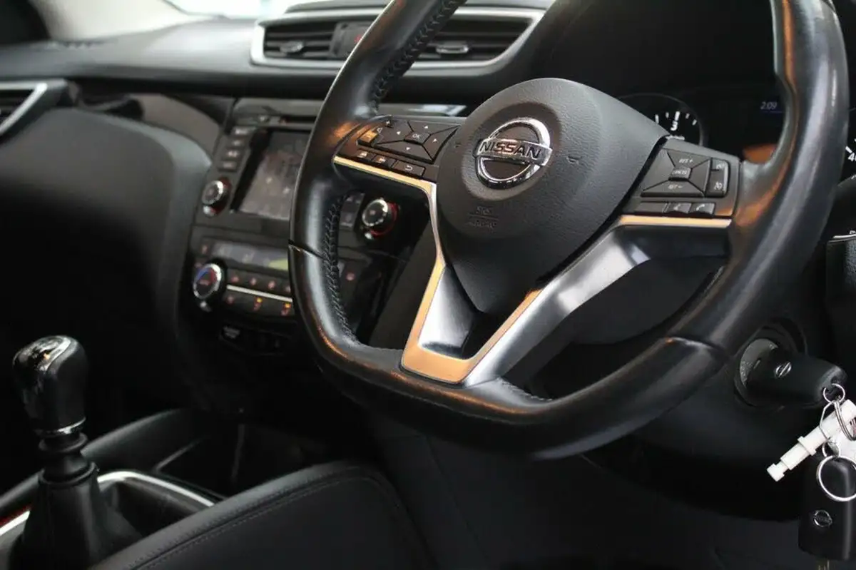 2019-nissan-qashqai-15dci-acenta-premium-heat-pack-big-36