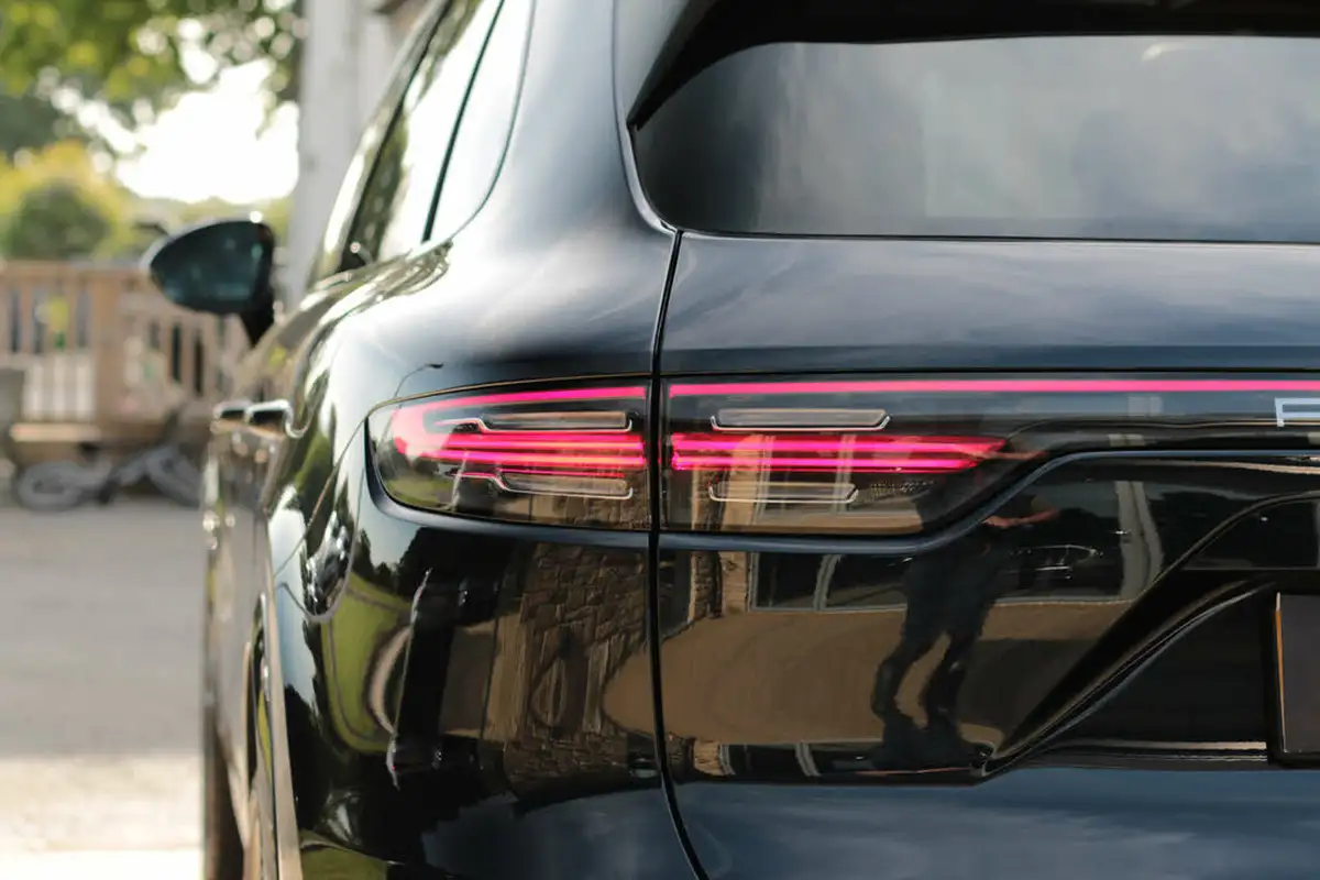 2021-porsche-cayenne-30-v6-e-hybrid-462ps-station-wagon-big-39