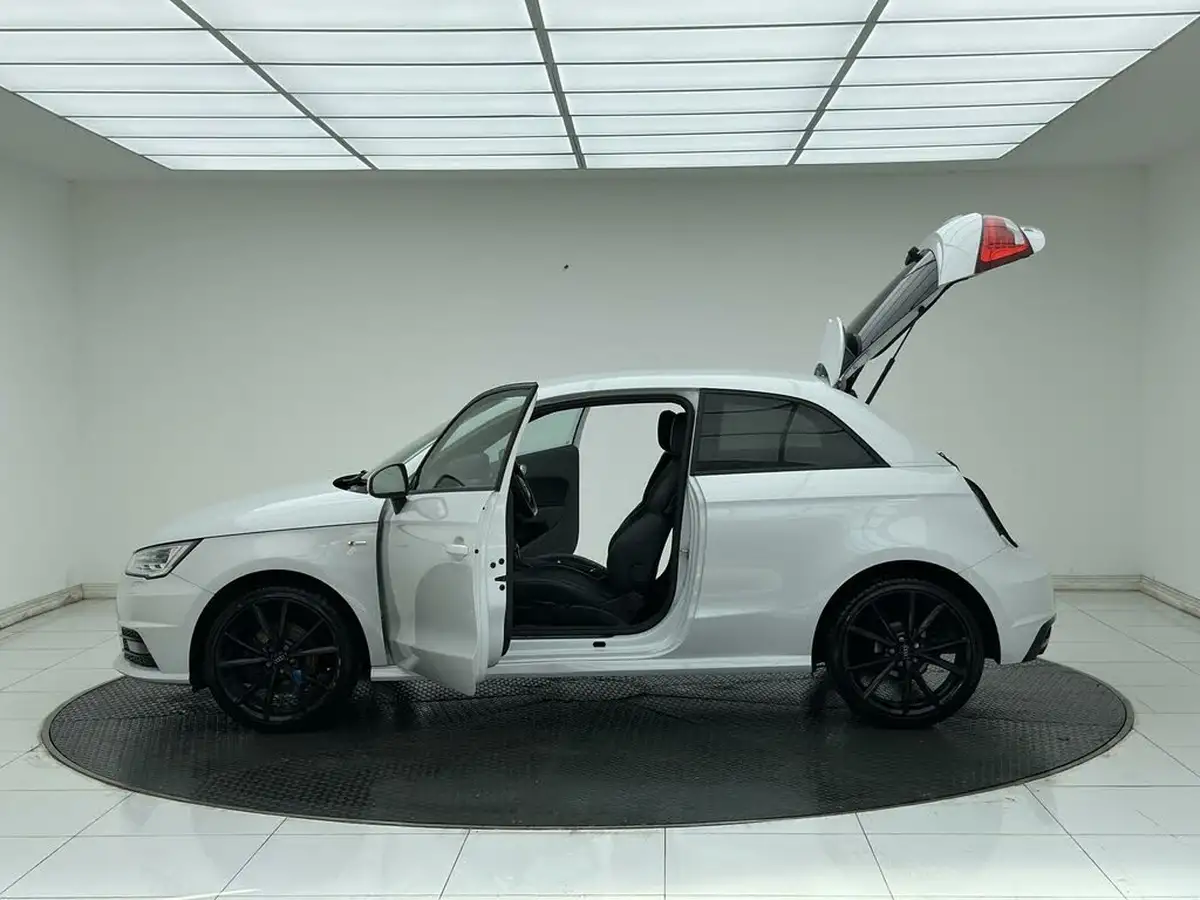 2017-audi-a1-14-tfsi-black-edition-hatchback-3d-s-tronic-big-11