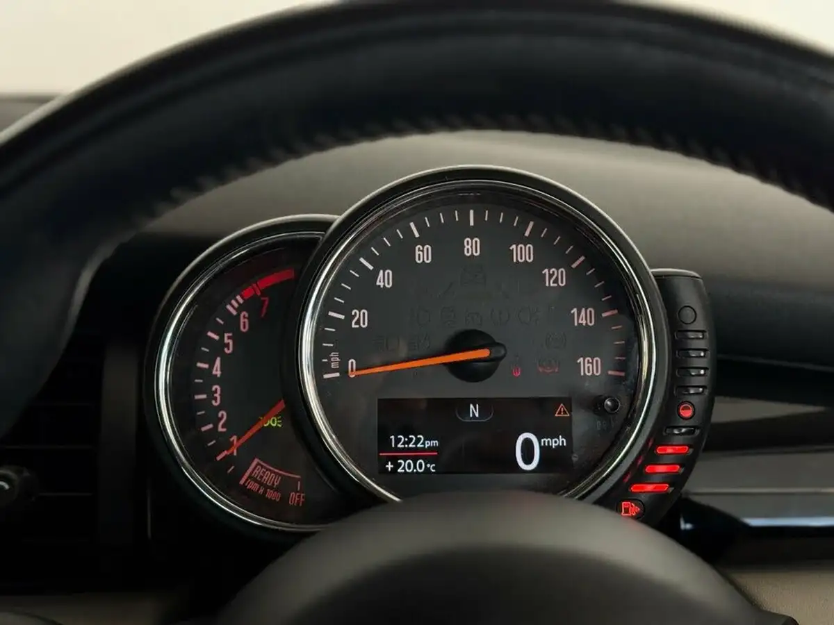 2015-mini-cooper-12-one-media-xlss-3d-big-14
