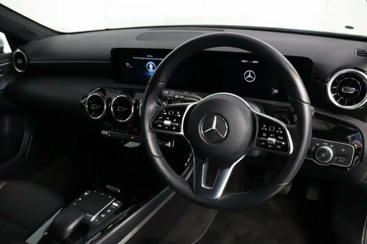 2022-mercedes-benz-a-class-13-a180-sport-executive-edition-hatchback-5d-7g-dct-big-23