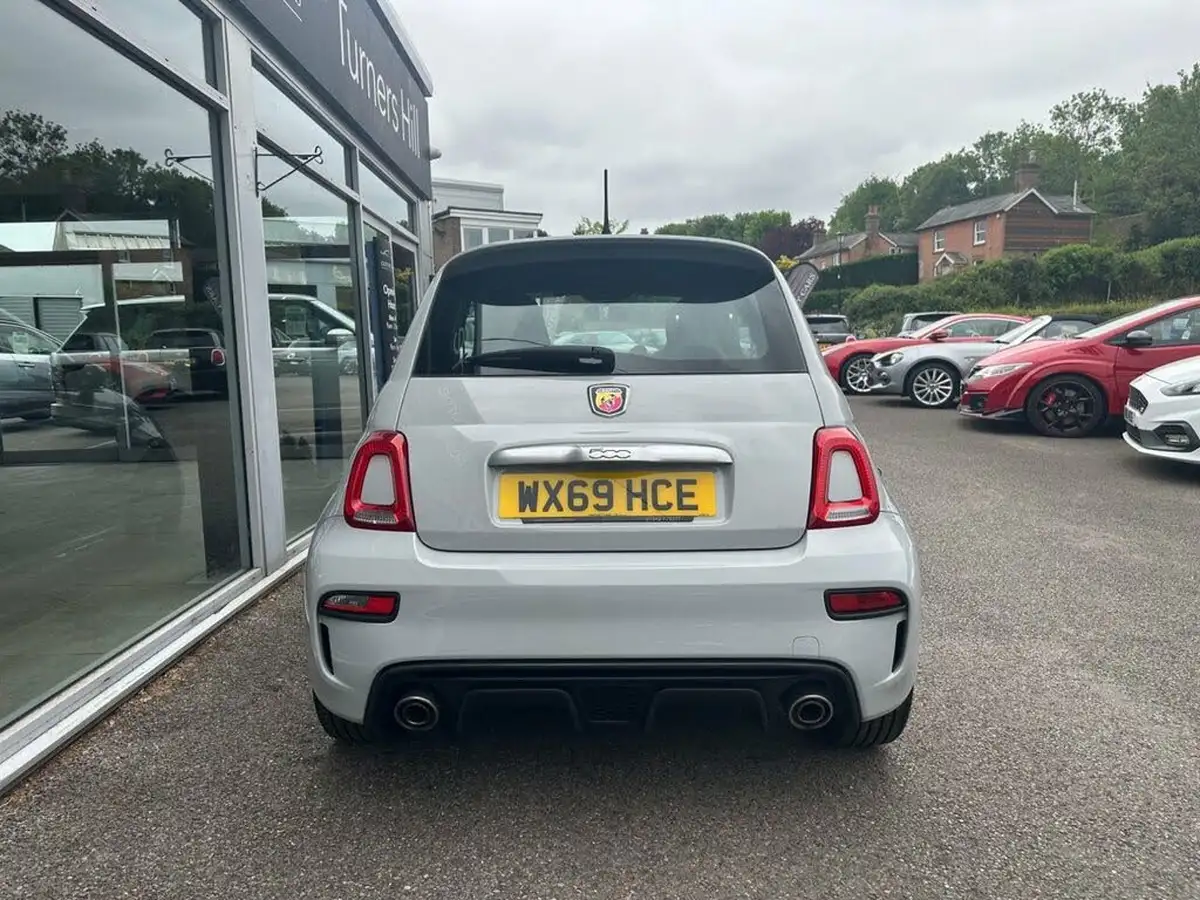 2019-abarth-595-14-tjet-big-5