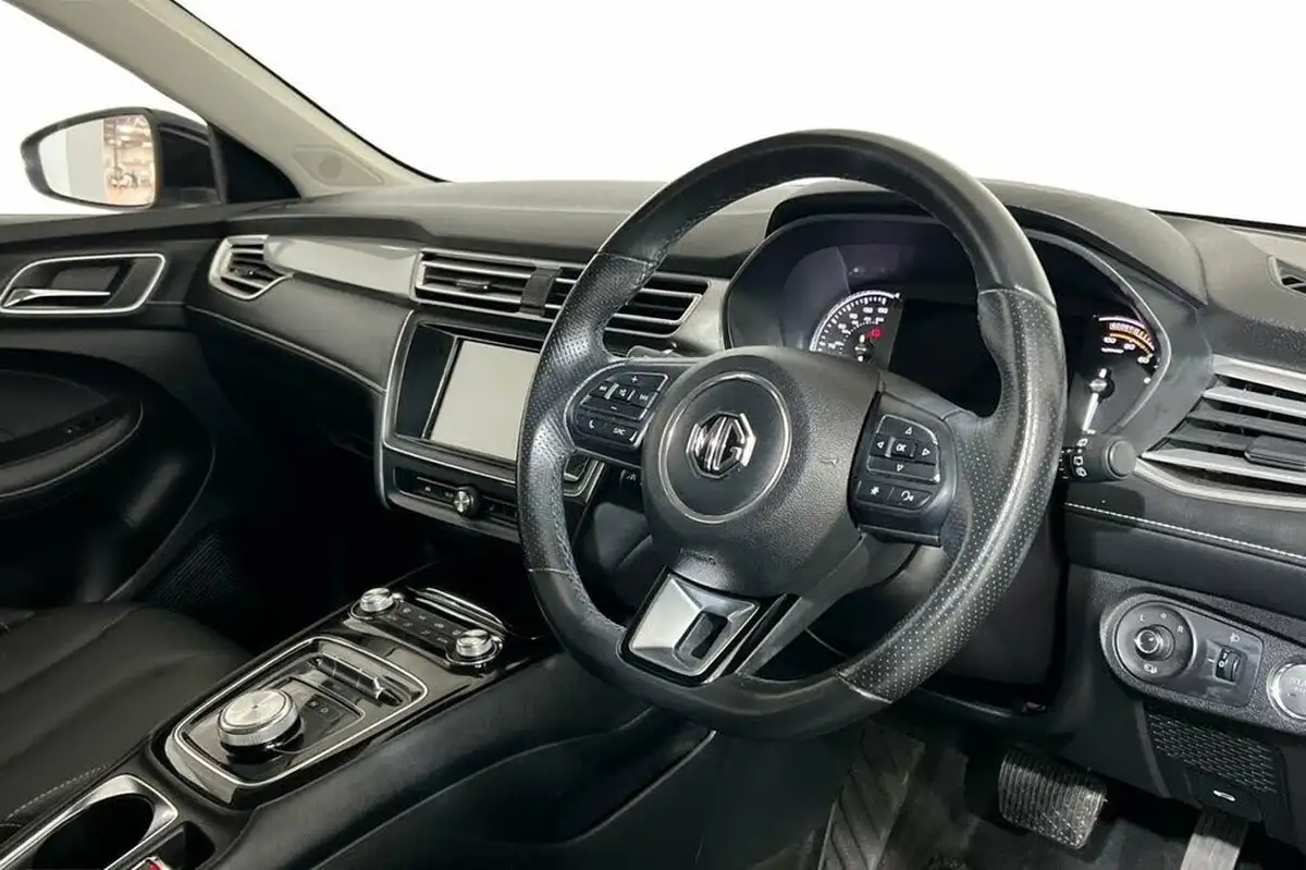 2021-mg-mg5-e-exclusive-ev-long-range-big-8