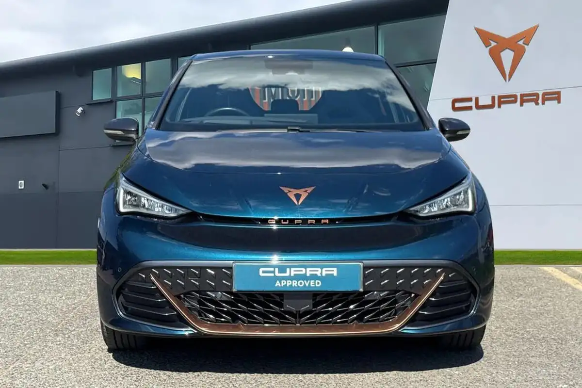 2022-cupra-born-e-v3-204ps-58kwh-big-5