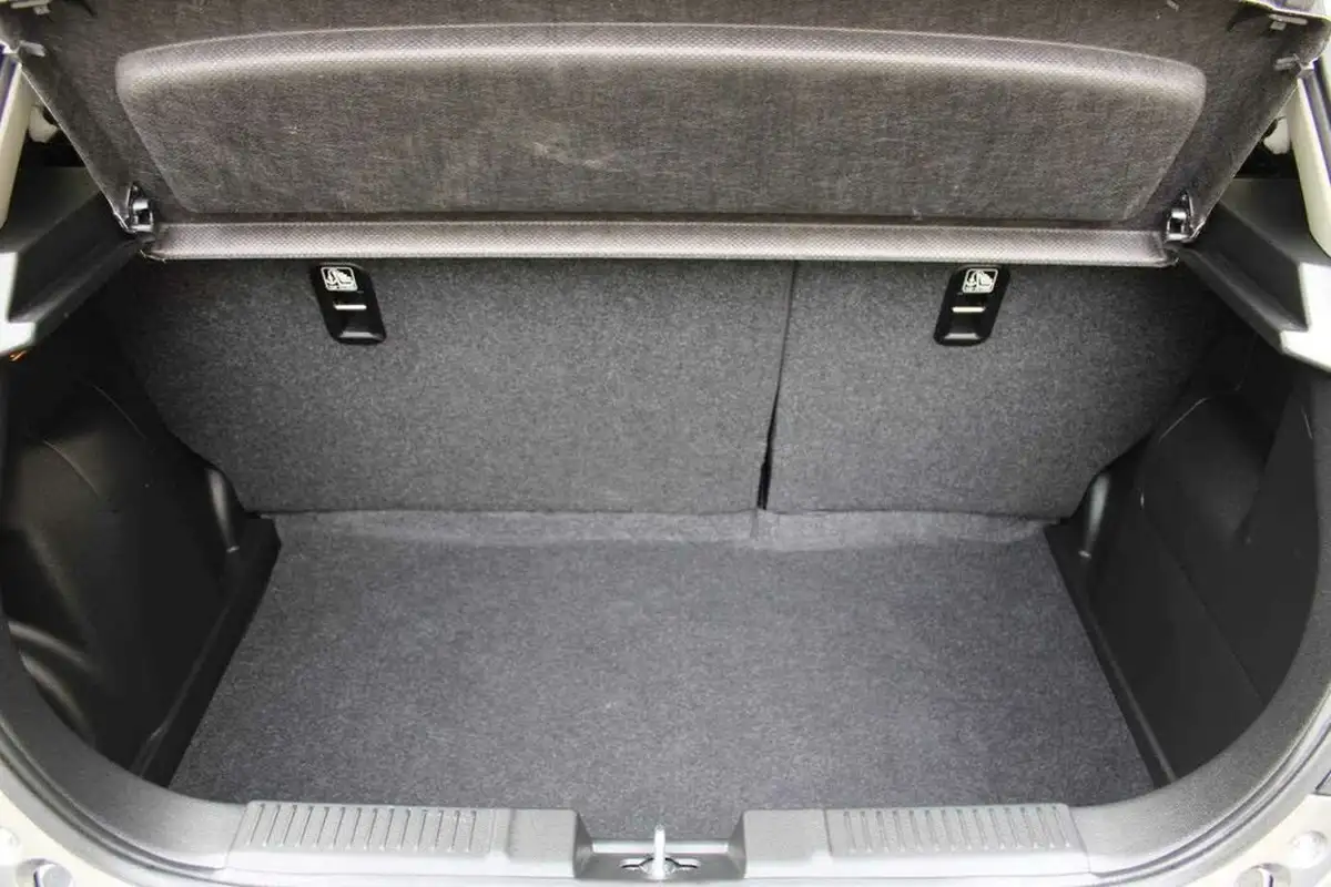 2024-suzuki-swift-12-motion-big-10