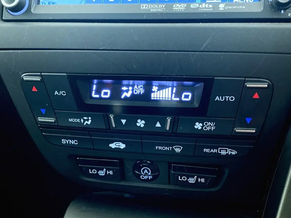 2014-honda-civic-18-sr-hatchback-big-20