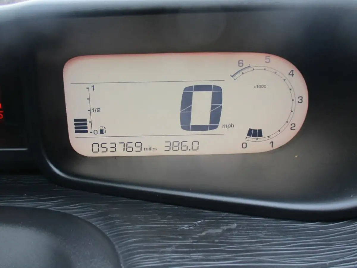 2016-citroen-c3-picasso-12-puretech-platinum-big-21