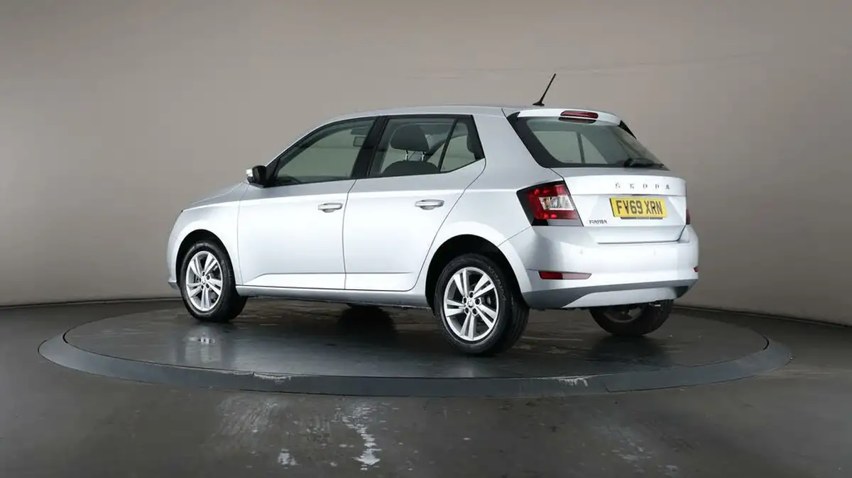 2019-skoda-fabia-10-mpi-se-60ps-hatchback-big-71