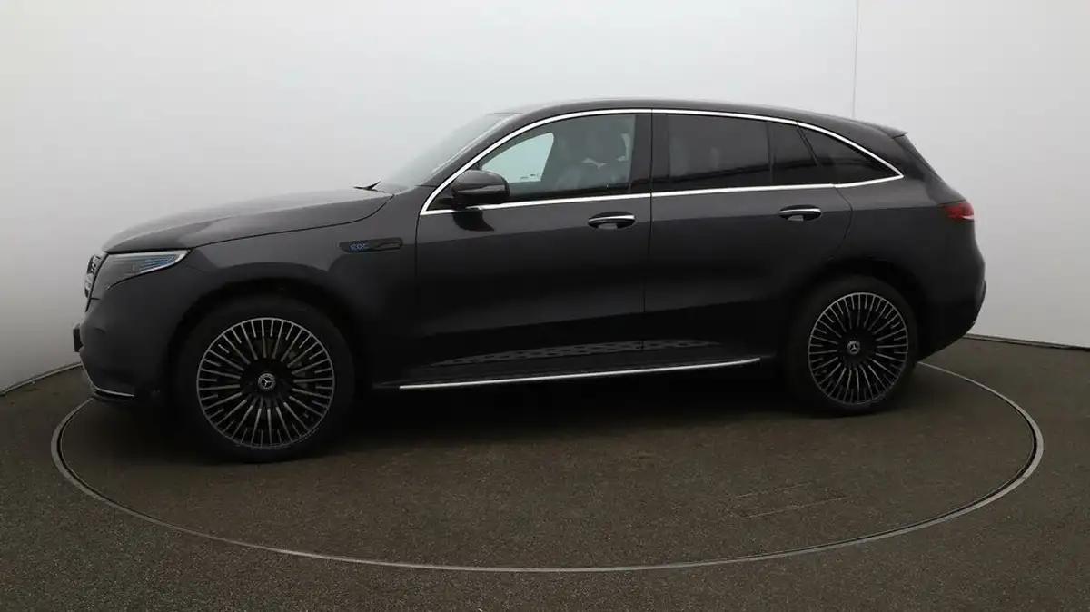 2022-mercedes-benz-eqc-e-eqc-400-amg-line-premium-big-61