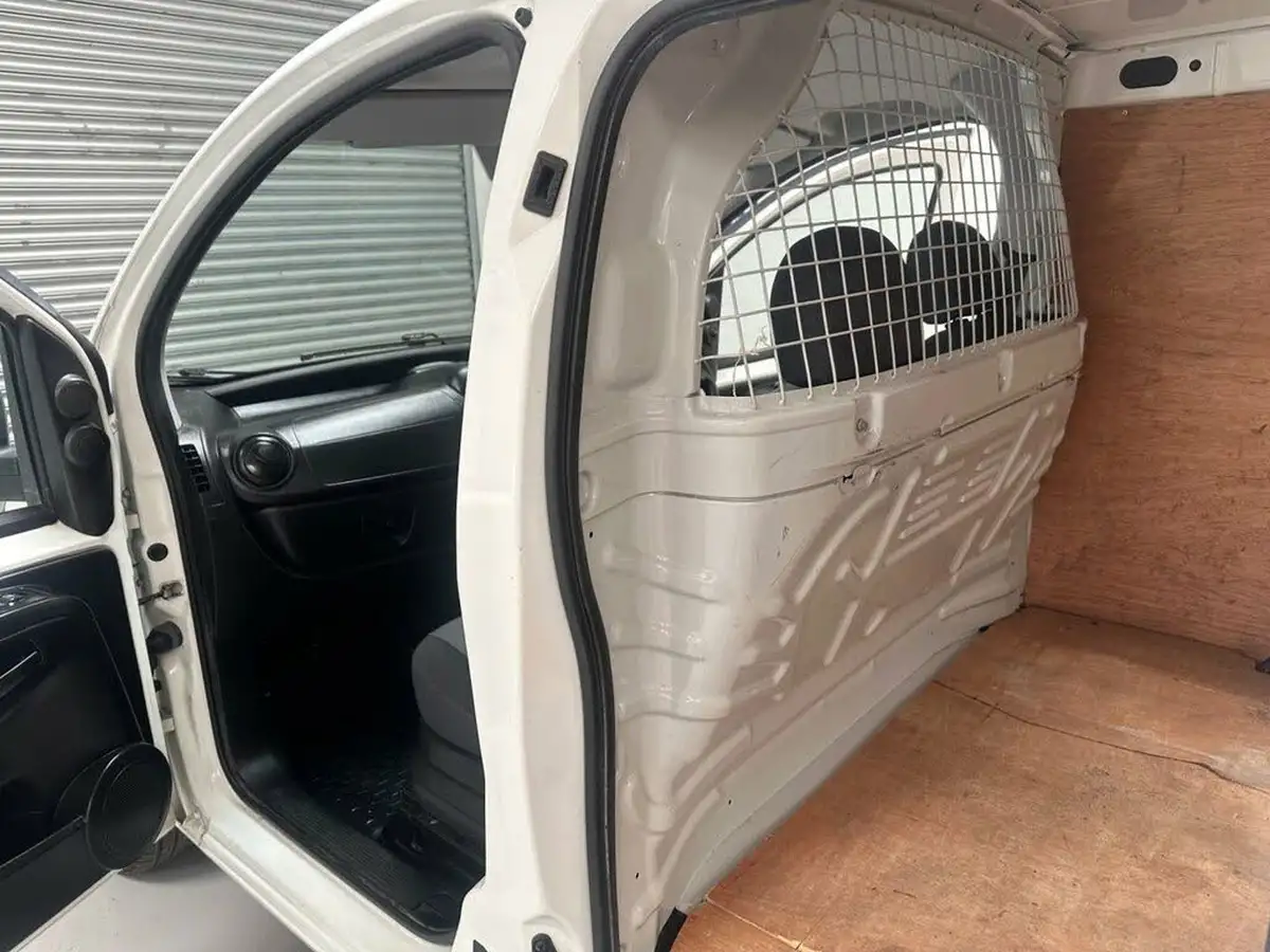 2015-peugeot-bipper-13td-professional-75-panel-big-13