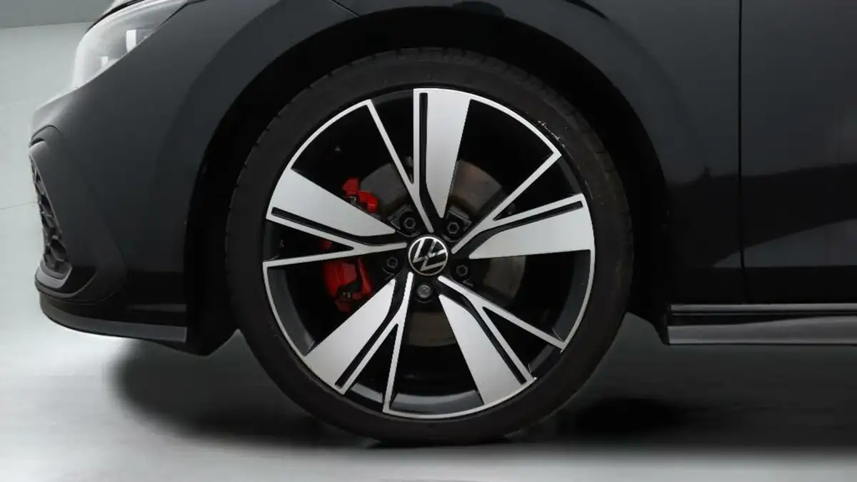 2021-volkswagen-golf-20tdi-gtd-big-18