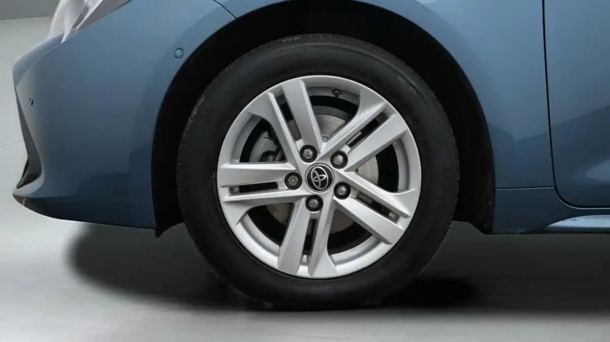 2022-toyota-corolla-18-vvt-i-icon-tech-spare-wheel-touring-sports-5d-big-18
