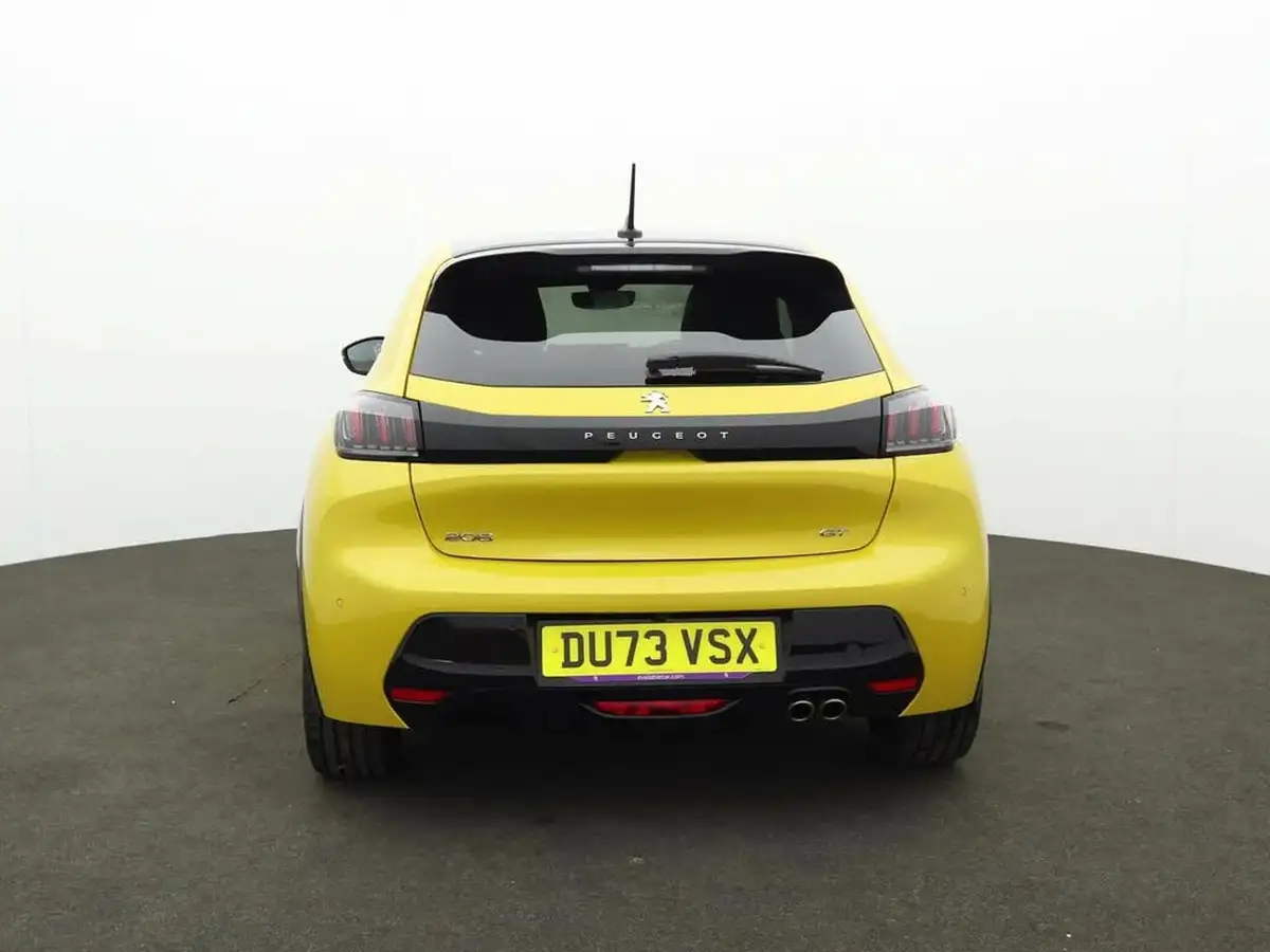 2023-peugeot-208-12-puretech-gt-130ps-eat8-big-3