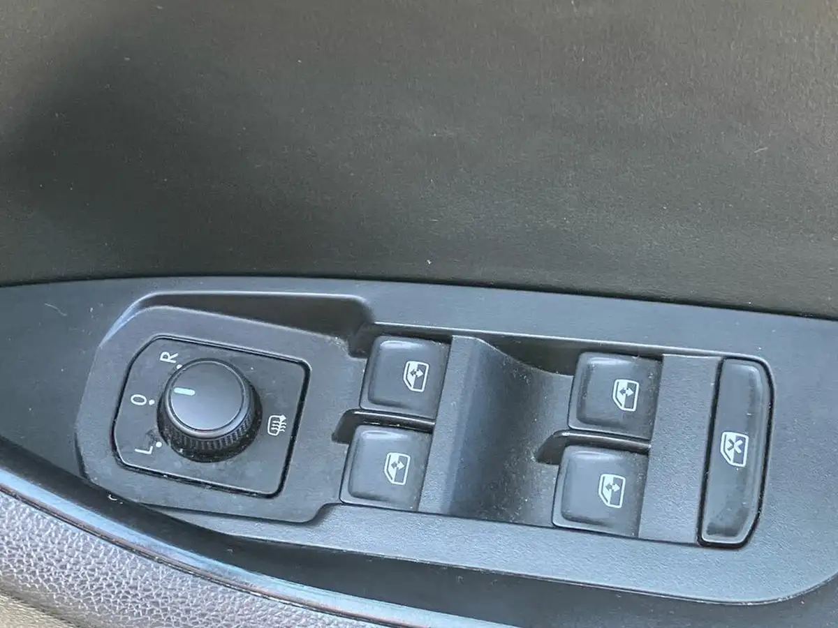 2021-skoda-kodiaq-20tdi-se-5-dsg-big-20