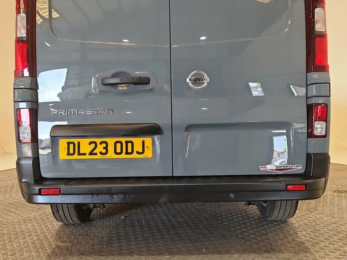 2022-nissan-primastar-20dci-tekna-28-l1h1-130pseu6d-crew-van-big-30