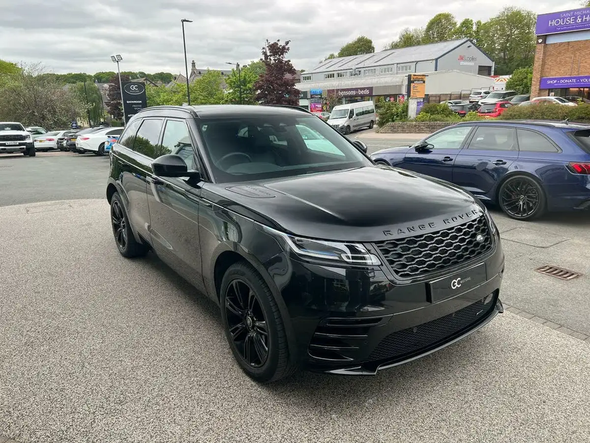 2022-land-rover-range-rover-velar-20-d200-velar-big-3