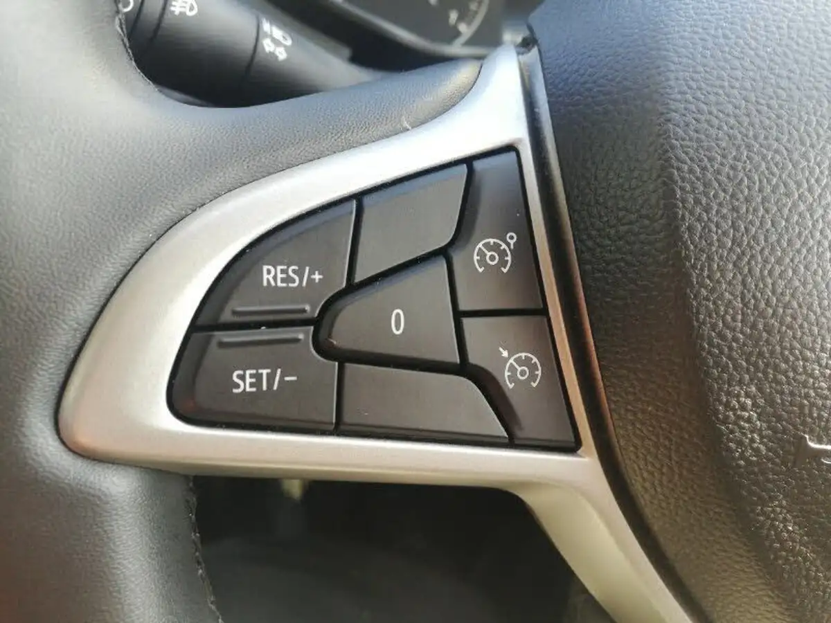 2023-dacia-sandero-stepway-10-tce-essential-90bhp-big-13
