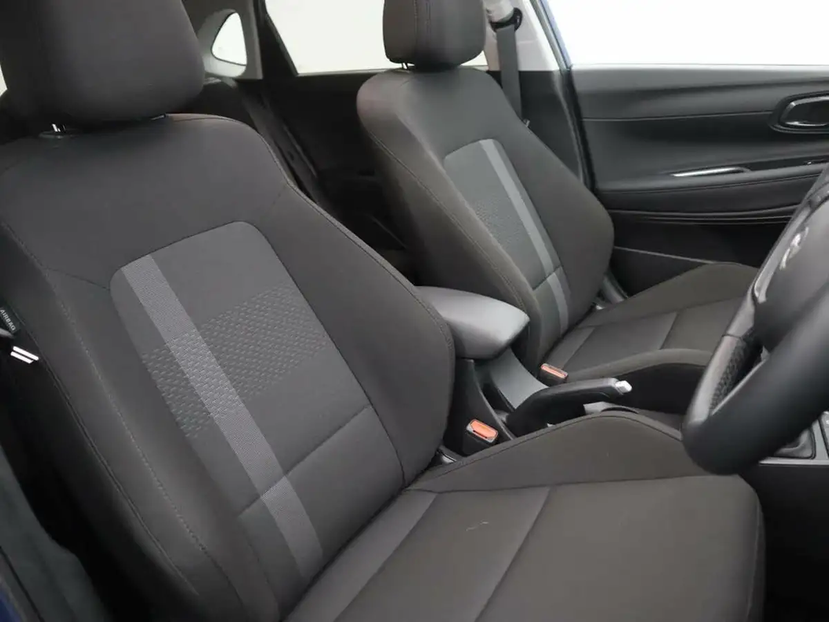 2024-hyundai-i20-10-t-gdi-ultimate-big-10
