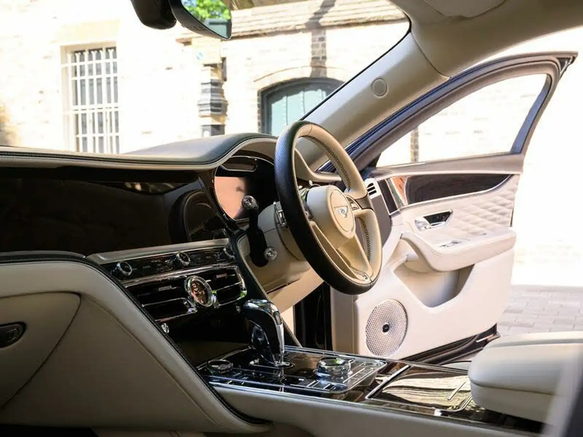 2020-bentley-flying-spur-60-w12-big-8