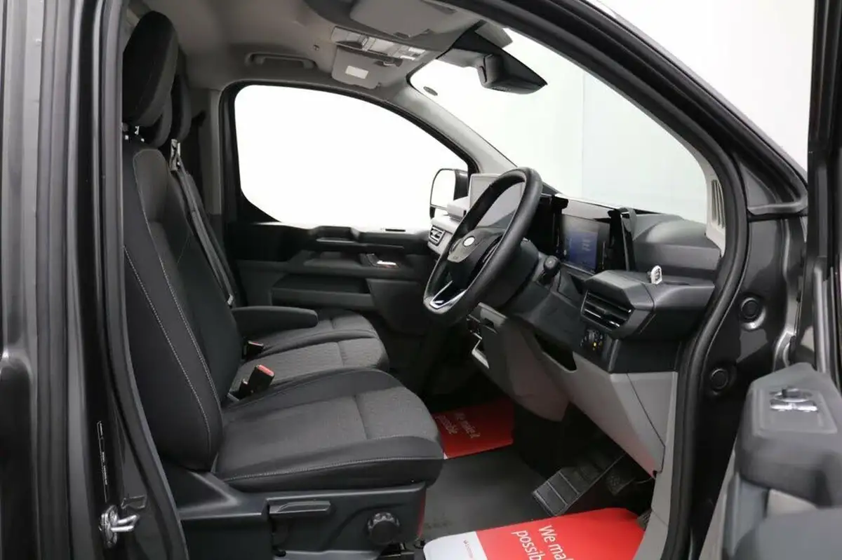 2023-ford-transit-custom-20tdci-320-l1h1-limited-136pseu6e-panel-van-1996cc-auto-big-24