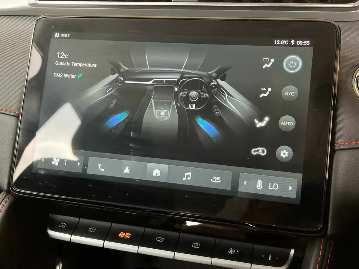 2023-mg-zs-suv-e-se-ev-176ps-big-13