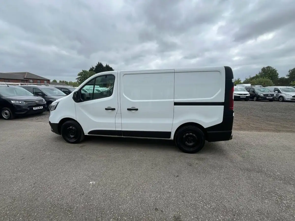 2022-renault-trafic-20dci-sl28-130-business-big-3