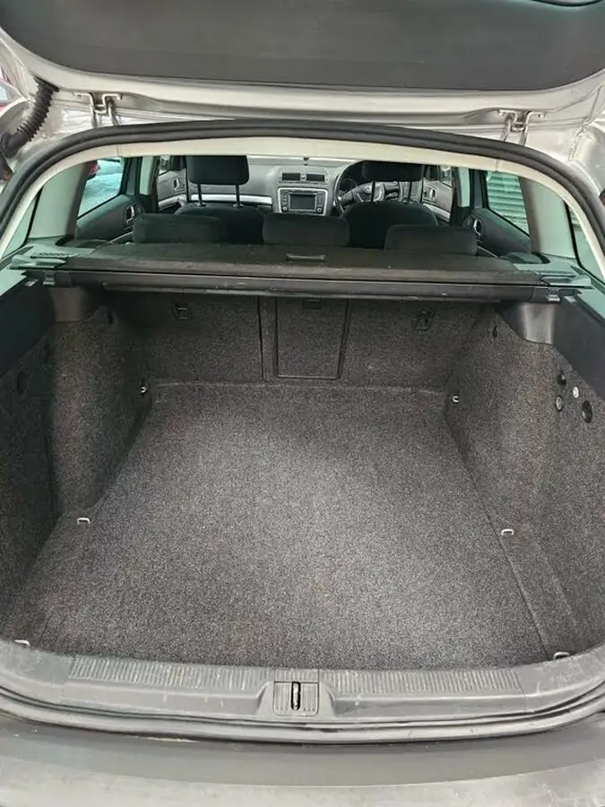 2013-skoda-octavia-20td-scout-cr-140bhp-big-8