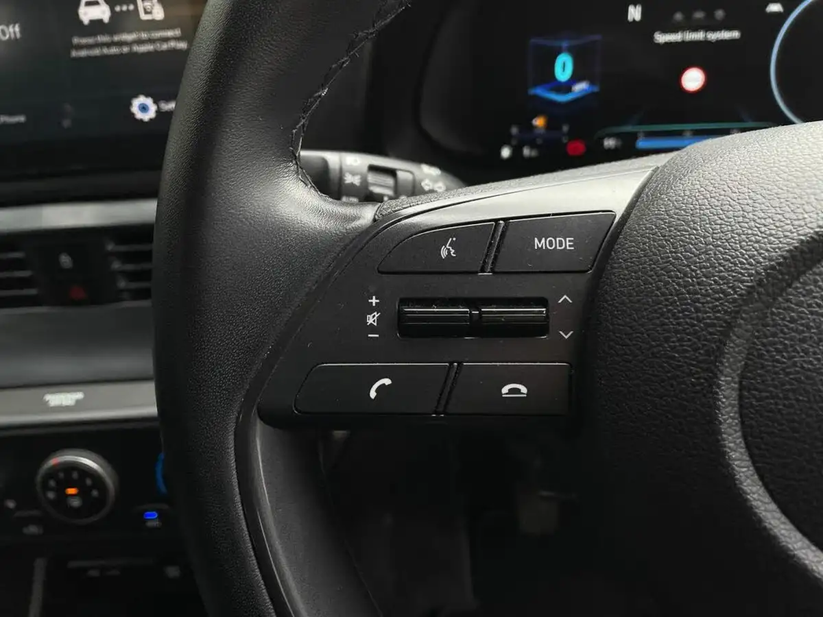 2022-hyundai-i20-10-t-gdi-se-connect-eclutch-imt-big-15