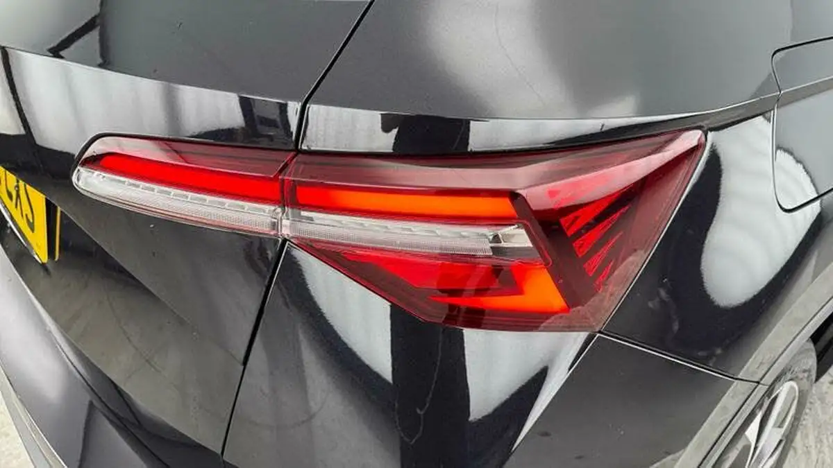 2022-skoda-karoq-10-tsi-se-l-big-28