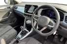 2024-volkswagen-t-roc-10-tsi-life-110ps-small-5