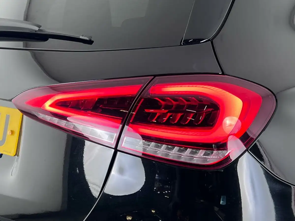 2020-mercedes-benz-a-class-13-a180-amg-line-hatchback-5d-7g-dct-big-9