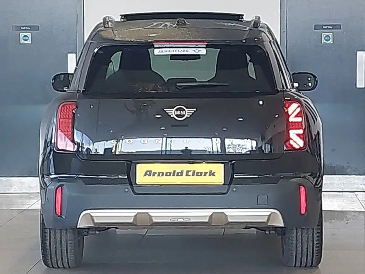 2024-mini-countryman-15-cooper-c-exclusive-big-14
