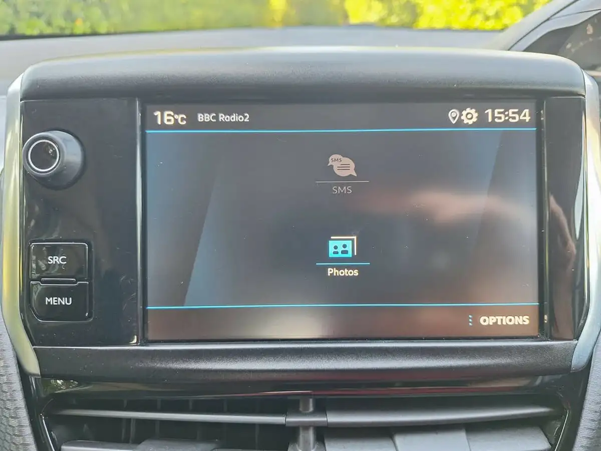 2019-peugeot-208-12-puretech-signature-big-29