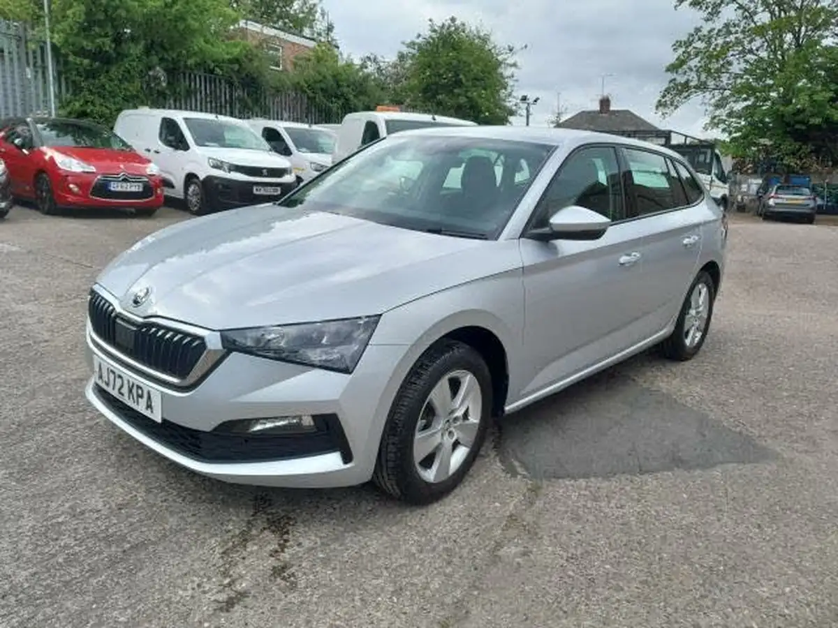 2022-skoda-scala-15-tsi-se-big-3
