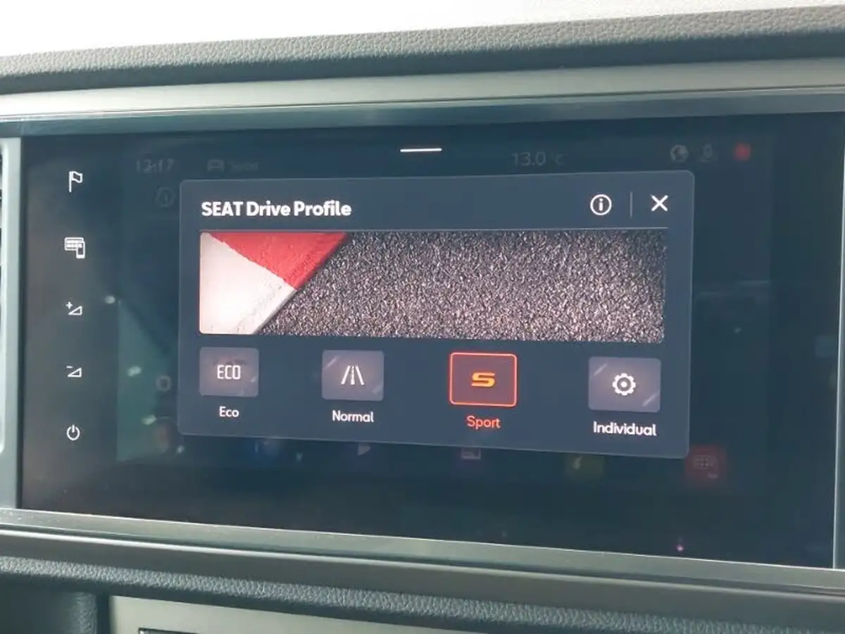 2024-seat-ateca-15-ecotsi-xperience-dsg-big-18